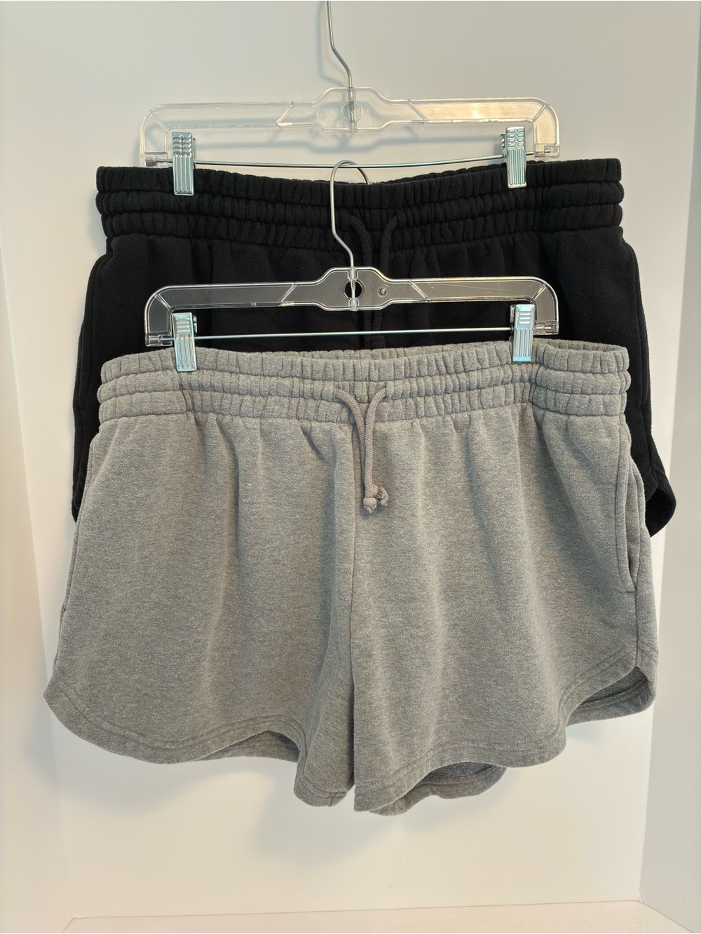 Wild Fable Women's Fleece Pull-On Shorts Gray/ Black Set of 2 Size XL - Picture 1 of 9